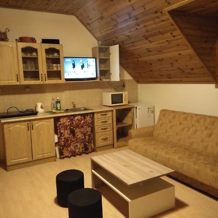 Apartman V Zachranne Stanici Pasicka Prosec  Exteriör bild