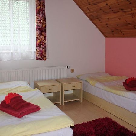 Apartman V Zachranne Stanici Pasicka Prosec  Exteriör bild